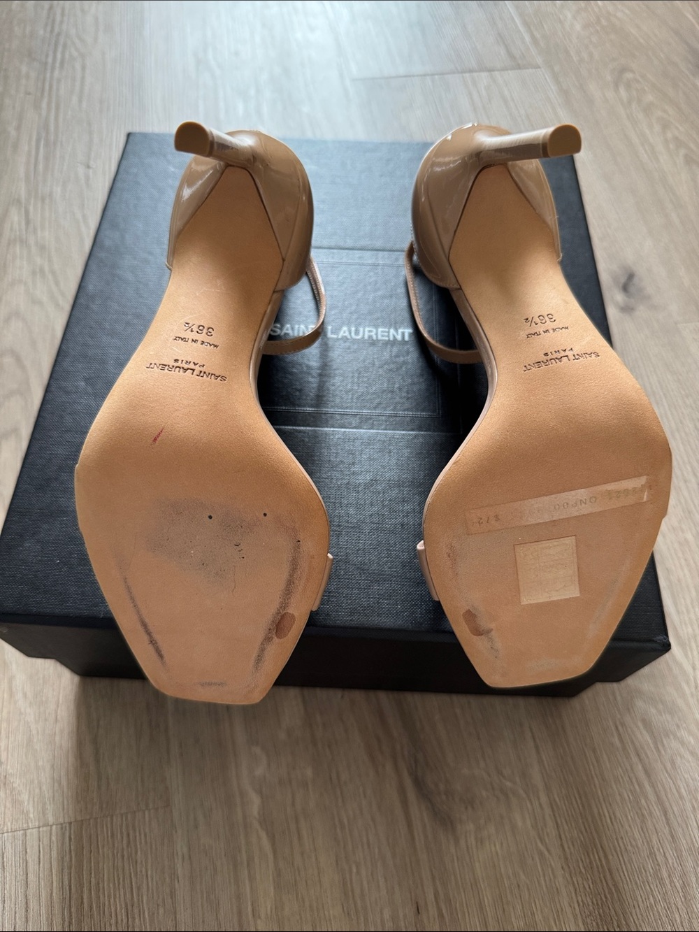 Saint Laurent Nude Patent Leather Ankle-Strap Sandals with Gold Logo - Picture 6 of 6